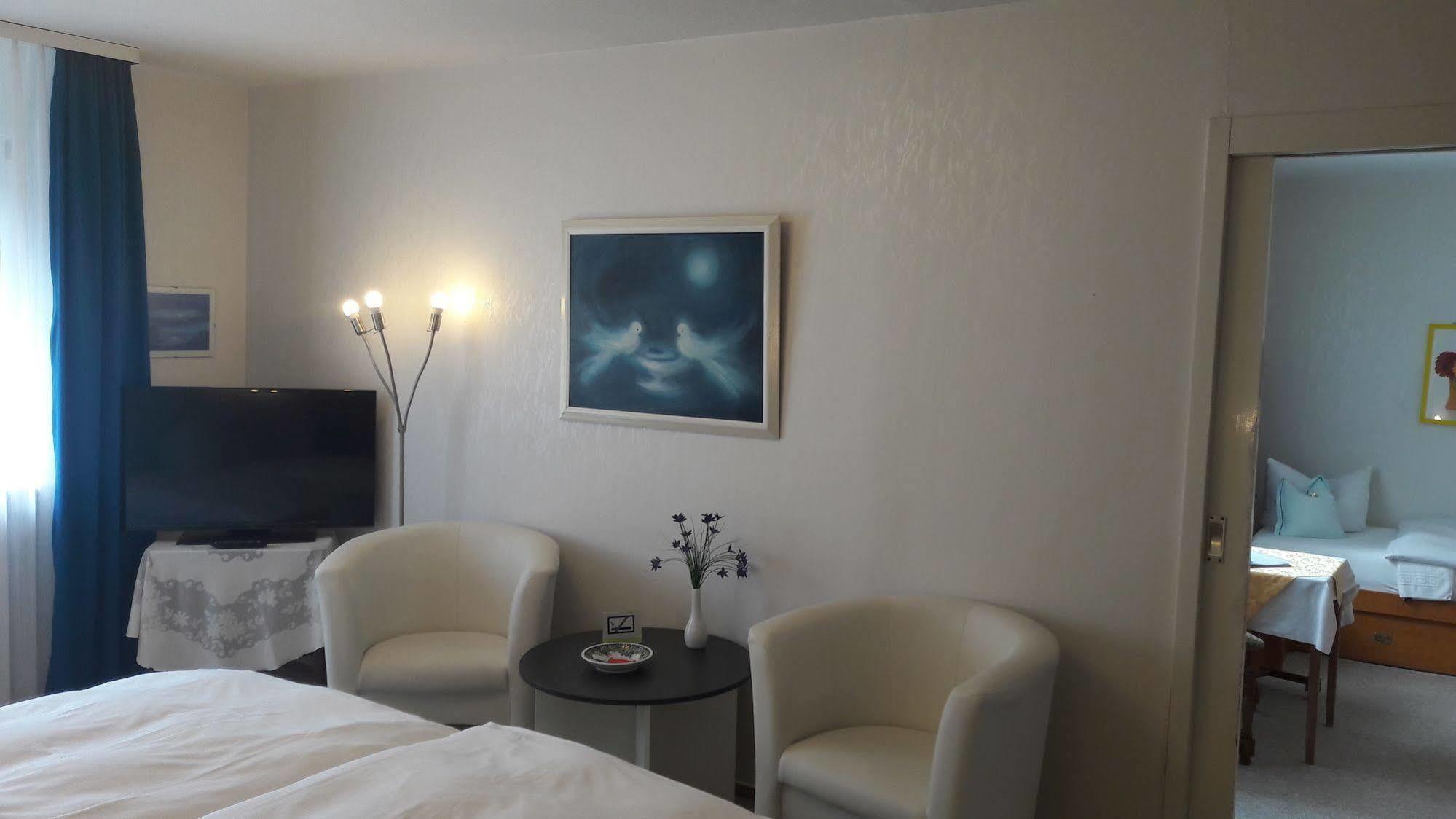 Hotel Eberhardt-Burghardt Badenweiler Buitenkant foto