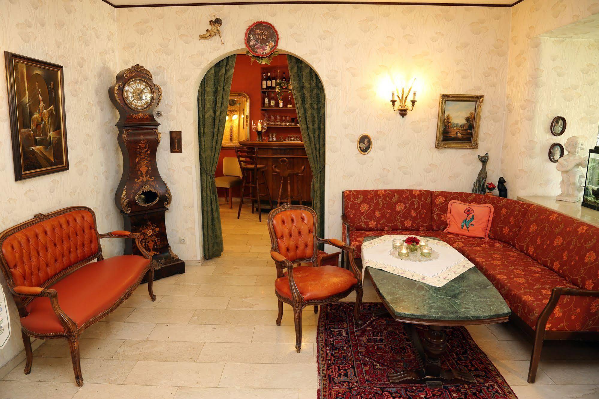 Hotel Eberhardt-Burghardt Badenweiler Buitenkant foto