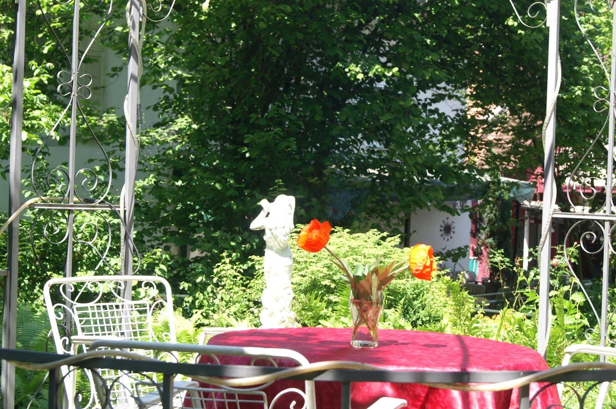 Hotel Eberhardt-Burghardt Badenweiler Buitenkant foto