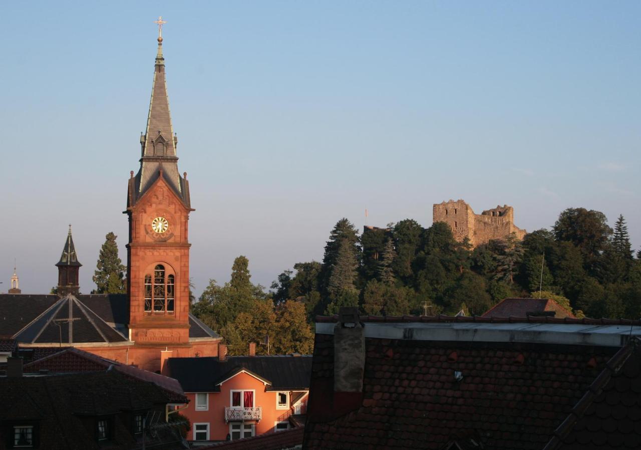 Hotel Eberhardt-Burghardt Badenweiler Buitenkant foto